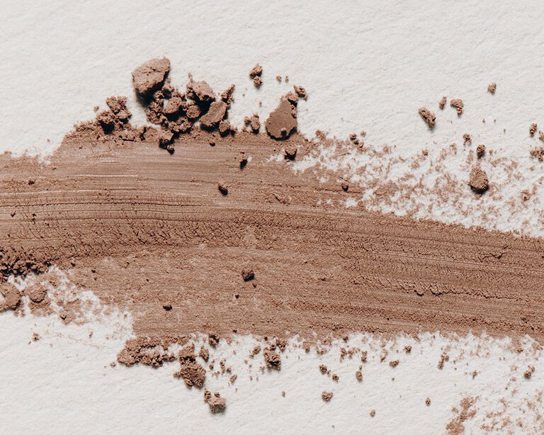 Sombras de Ojos en polvo marr&oacute;n