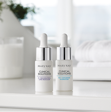 Potenciador C + Resveratrol Reductor de L&iacute;neas de Expresi&oacute;n Mary Kay Clinical Solutions&trade; y Potenciador AH + Ceramida Hidratante Mary Kay Clinical Solutions.