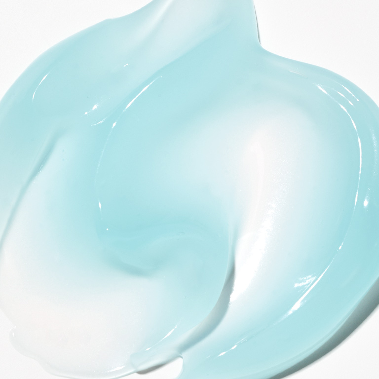 Textura del producto Gel Reparador para despu&eacute;s del Sol Mary Kay aplicada sobre la piel.